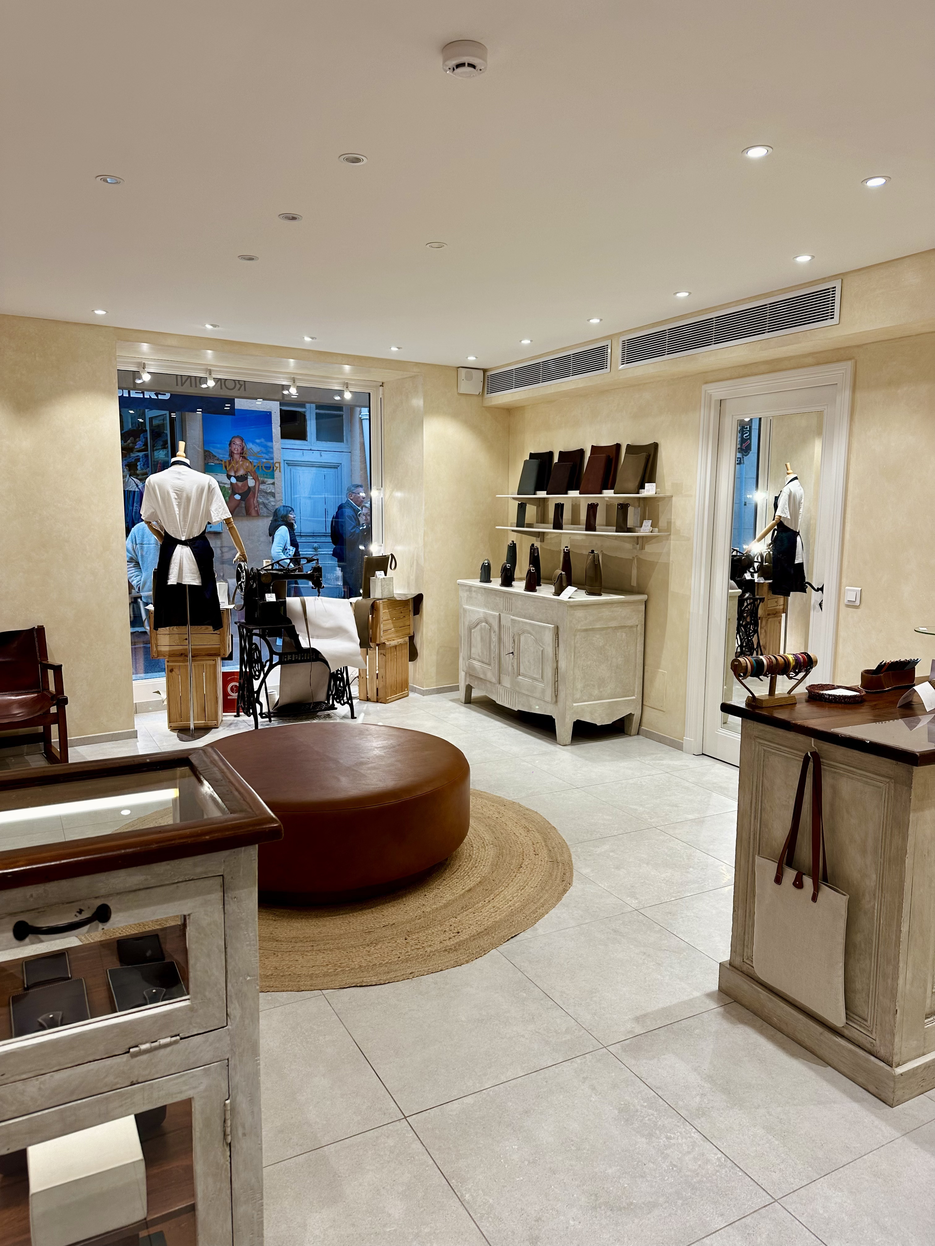 vue ensemble boutique rondini